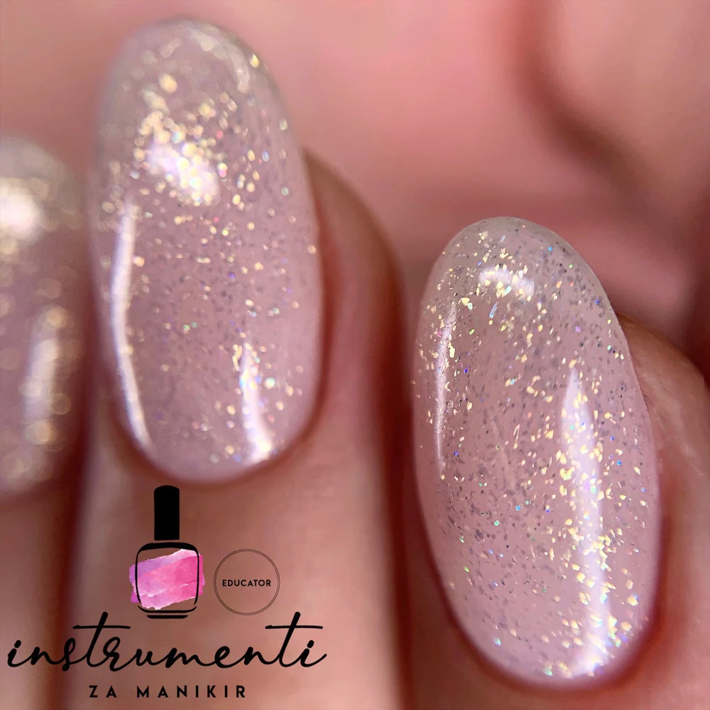 izm-sparkling-1-950430